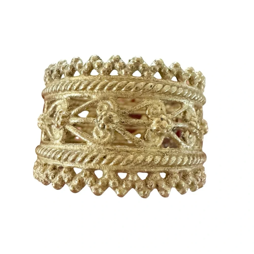 8 Vintage Brass Napkin Rings Filigree Ornate Napkin Holder Boho Chic